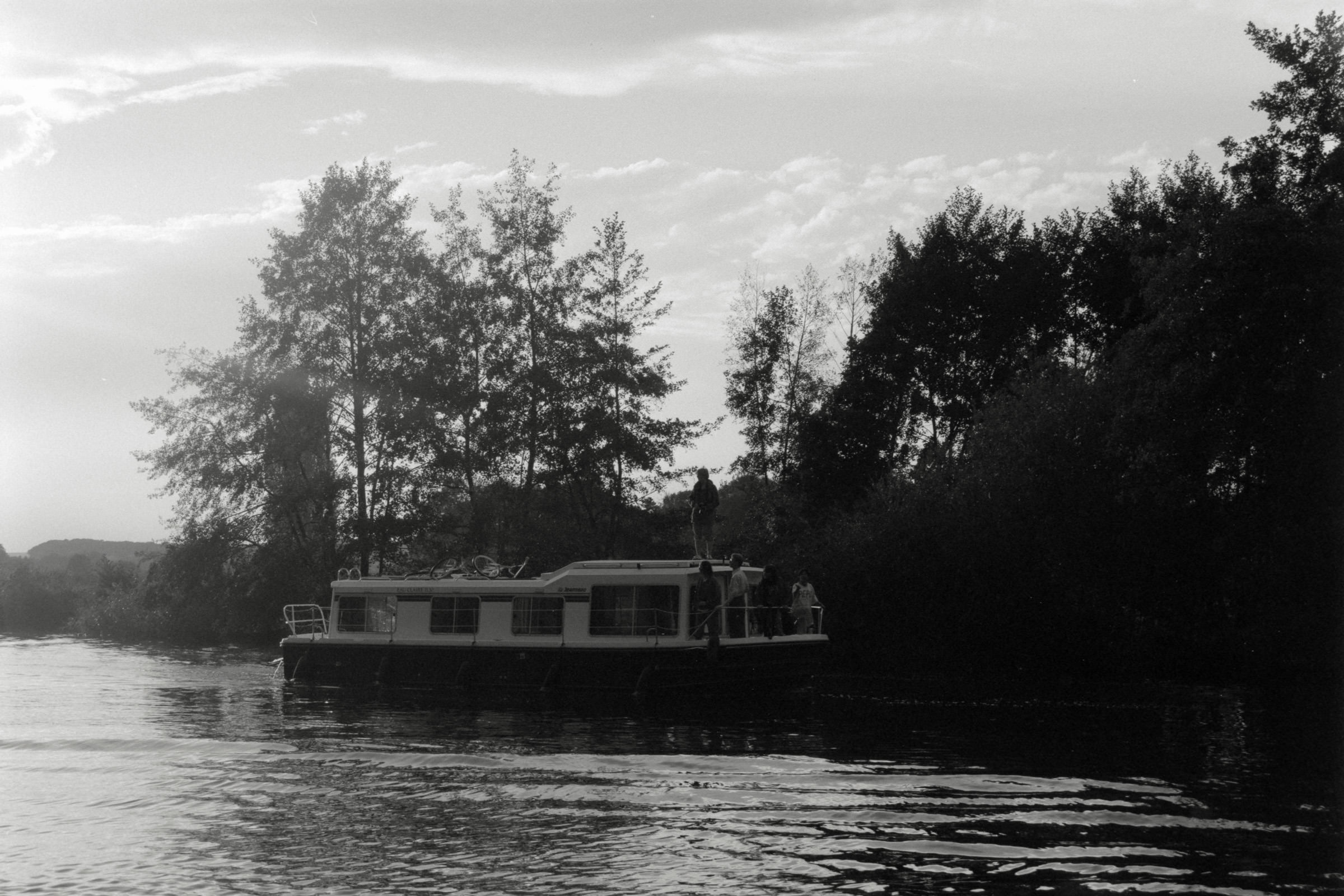 AHP F1990 09 004 sc250506 img29 NLP